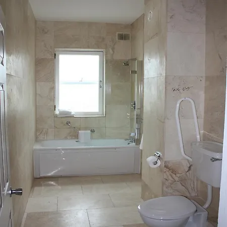 Jackson Court Hotel 2*