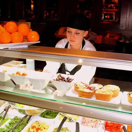 Jackson Court מלון