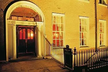 Jackson Court Hotel